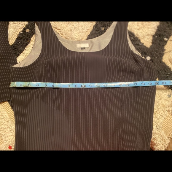 Tahari three piece suit. - Picture 6 of 10